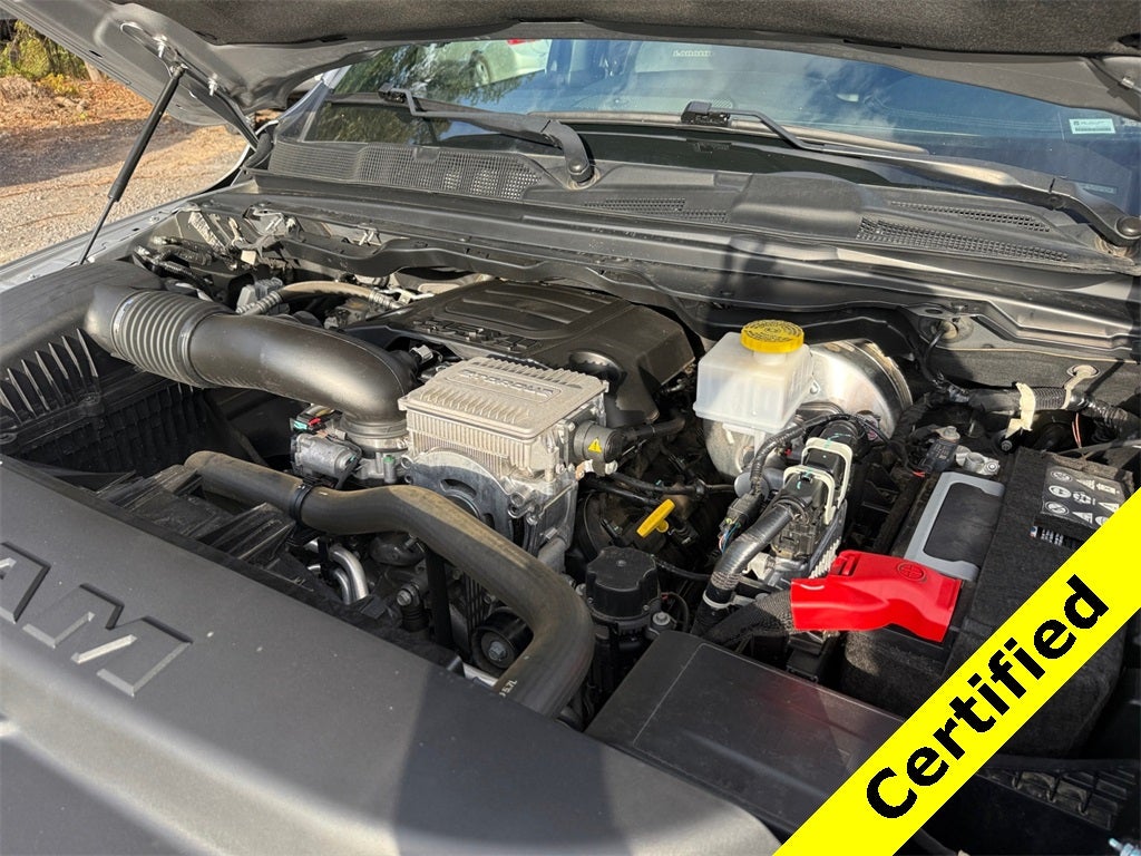 2024 RAM 1500 Laramie Crew Cab 4x2 5'7' Box