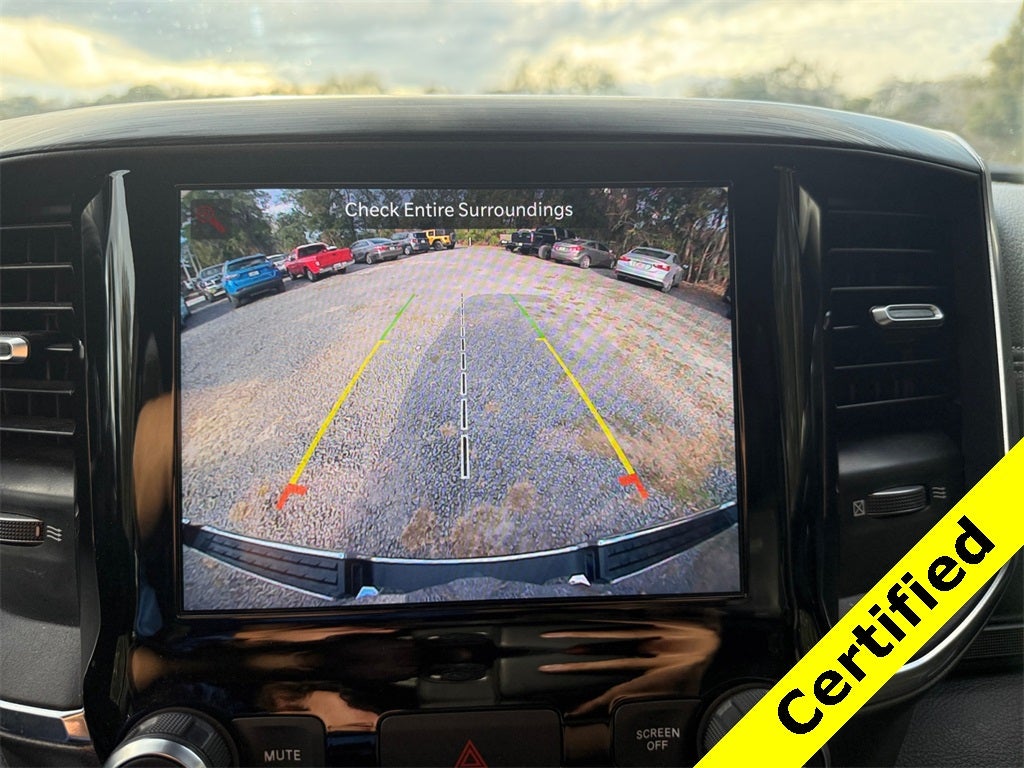 2024 RAM 1500 Laramie Crew Cab 4x2 5'7' Box