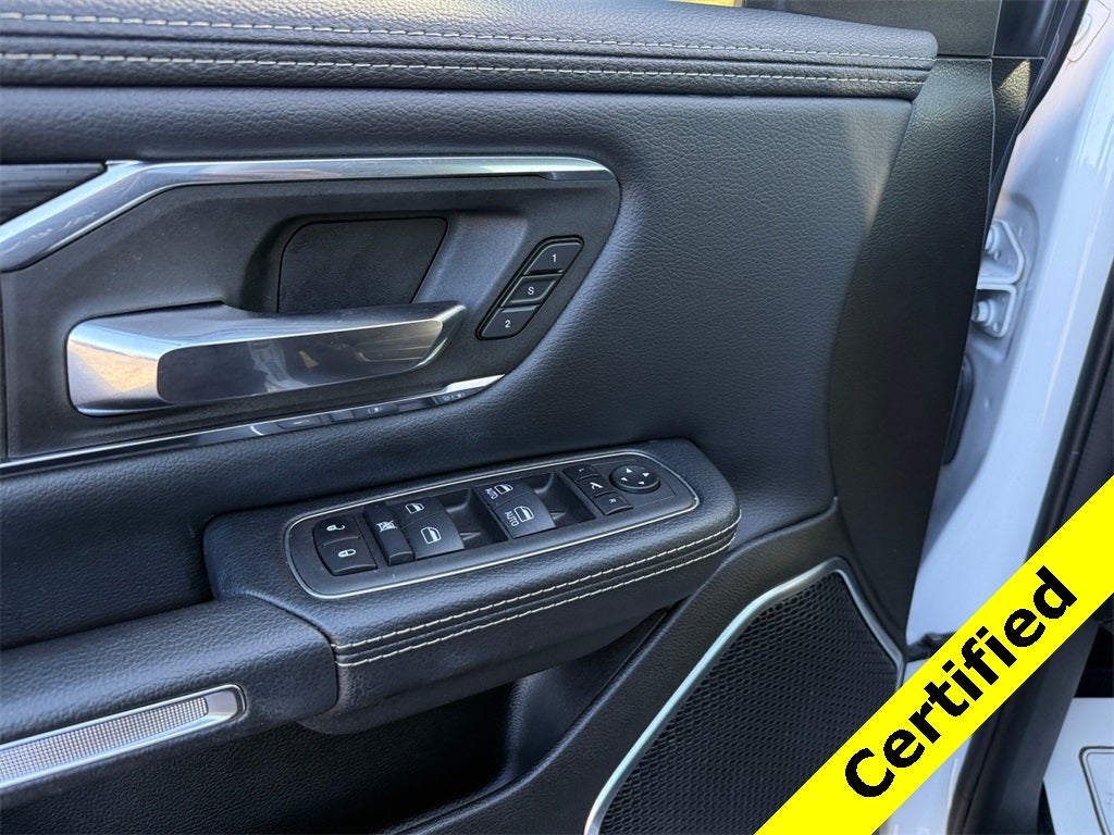 2024 RAM 1500 Laramie Crew Cab 4x2 5'7' Box