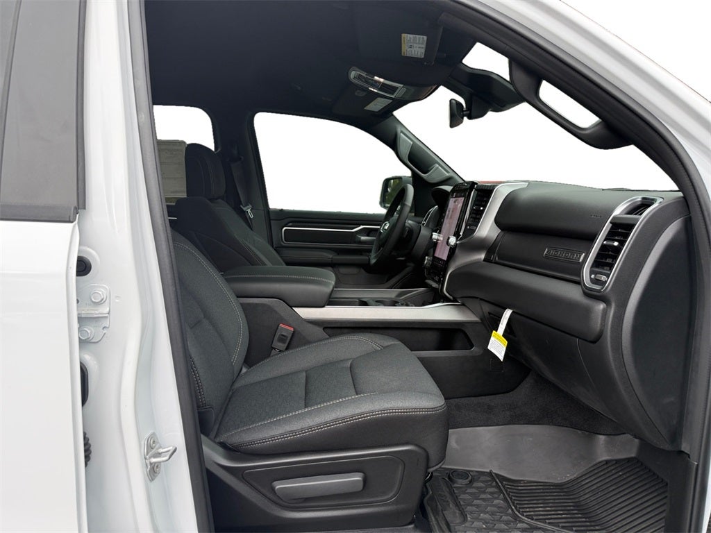 2025 RAM Ram 1500 RAM 1500 BIG HORN CREW CAB 4X2 6'4' BOX