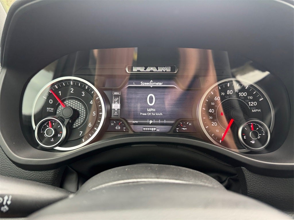 2025 RAM Ram 1500 RAM 1500 BIG HORN CREW CAB 4X2 6'4' BOX