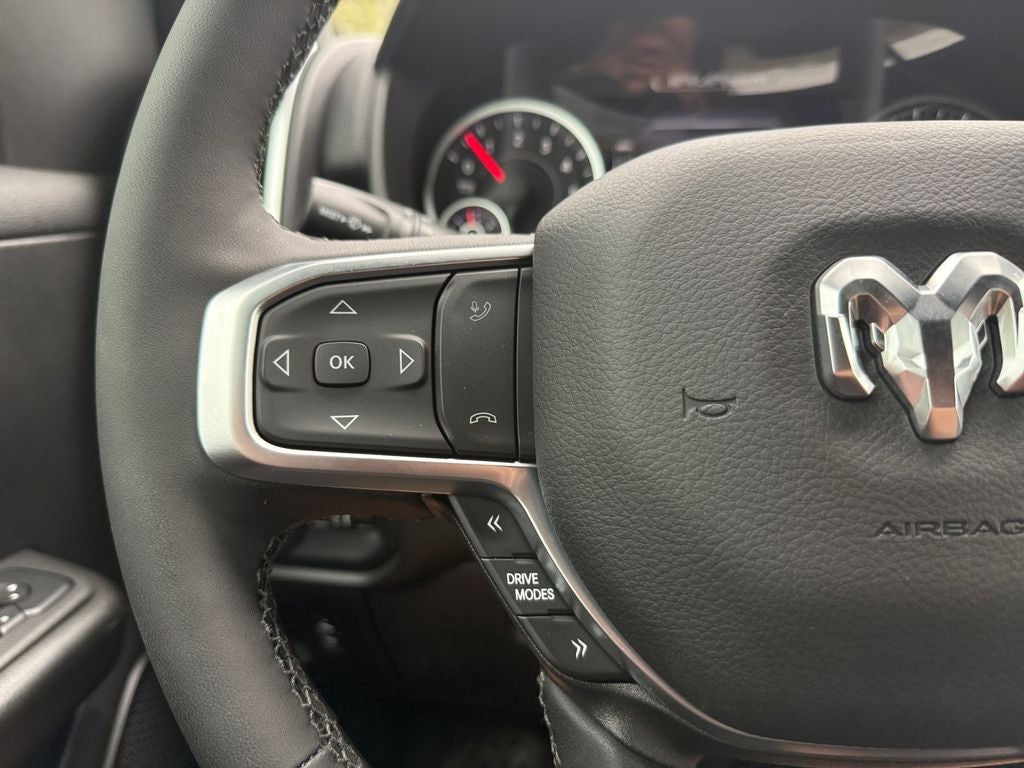 2025 RAM Ram 1500 RAM 1500 BIG HORN CREW CAB 4X2 6'4' BOX