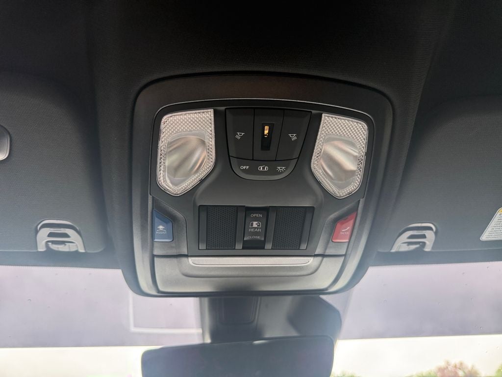 2025 RAM 1500 Big Horn Crew Cab 4x4 6'4' Box