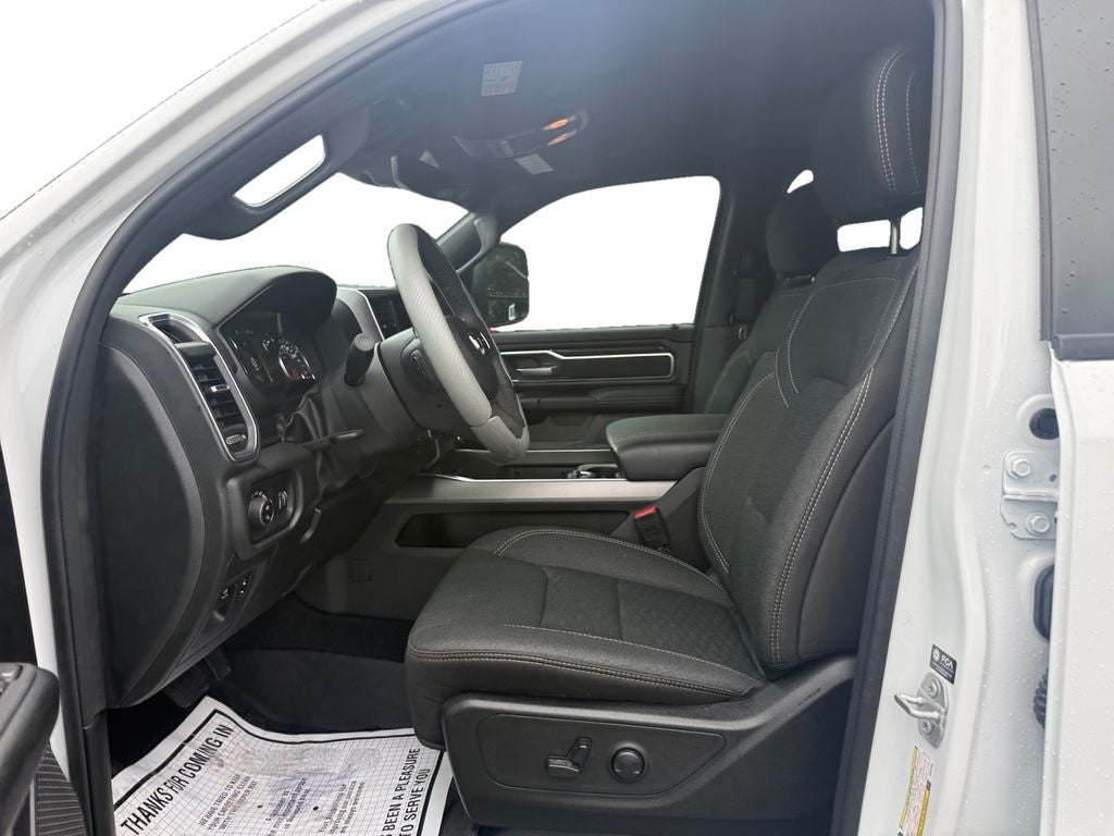 2025 RAM 1500 Big Horn Crew Cab 4x4 6'4' Box