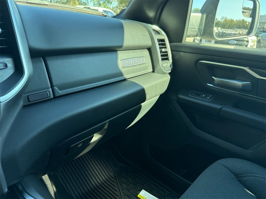 2025 RAM Ram 1500 RAM 1500 BIG HORN CREW CAB 4X4 5'7' BOX