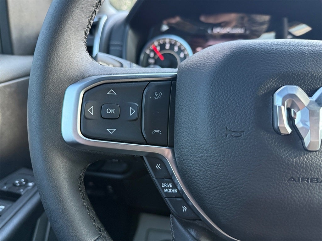 2025 RAM Ram 1500 RAM 1500 BIG HORN CREW CAB 4X4 5'7' BOX