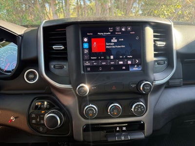 2022 RAM 1500 Big Horn Crew Cab 4x4 5'7' Box