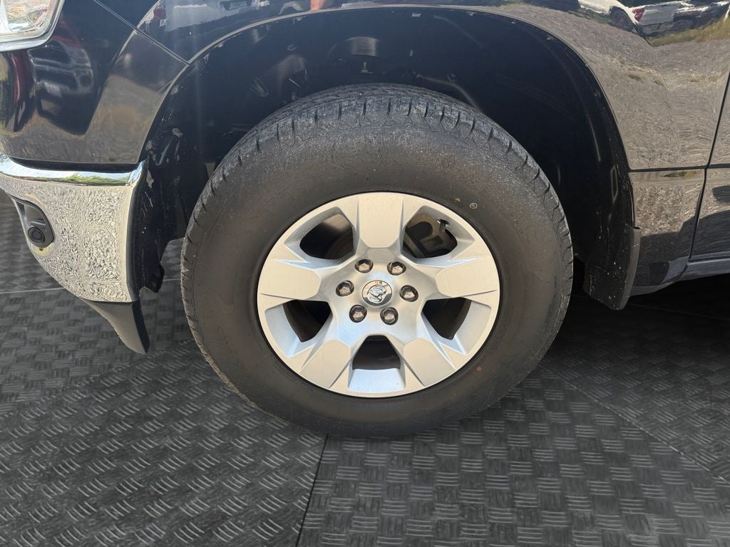 2020 RAM 1500 Big Horn Quad Cab 4x4 6'4' Box