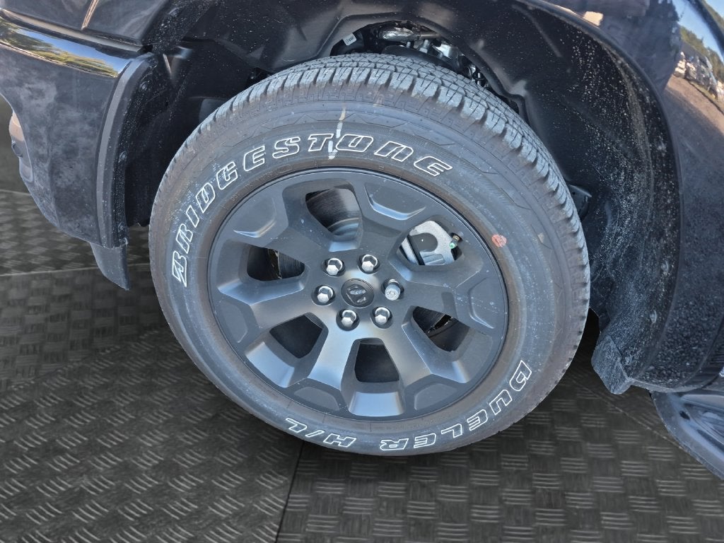 2025 RAM 1500 RAM 1500 BIG HORN CREW CAB 4X4 5'7' BOX