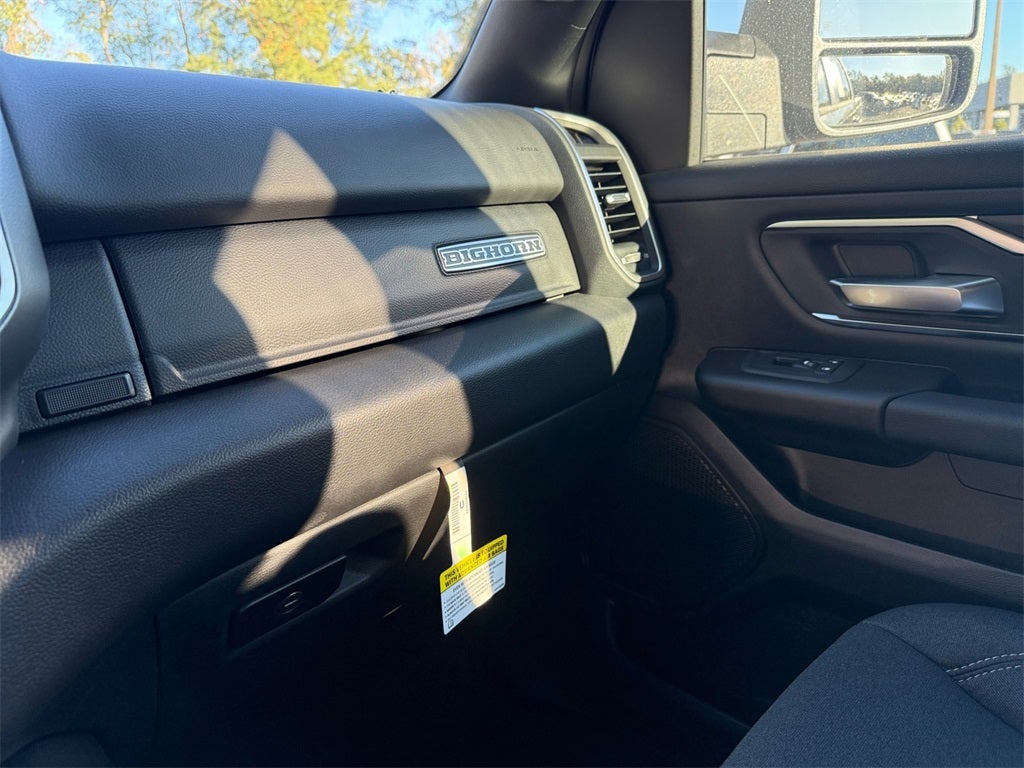 2025 RAM Ram 1500 RAM 1500 BIG HORN CREW CAB 4X4 5'7' BOX