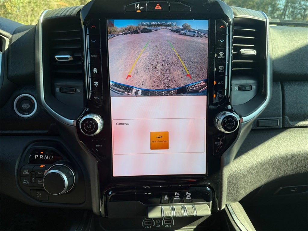 2025 RAM Ram 1500 RAM 1500 BIG HORN CREW CAB 4X4 5'7' BOX