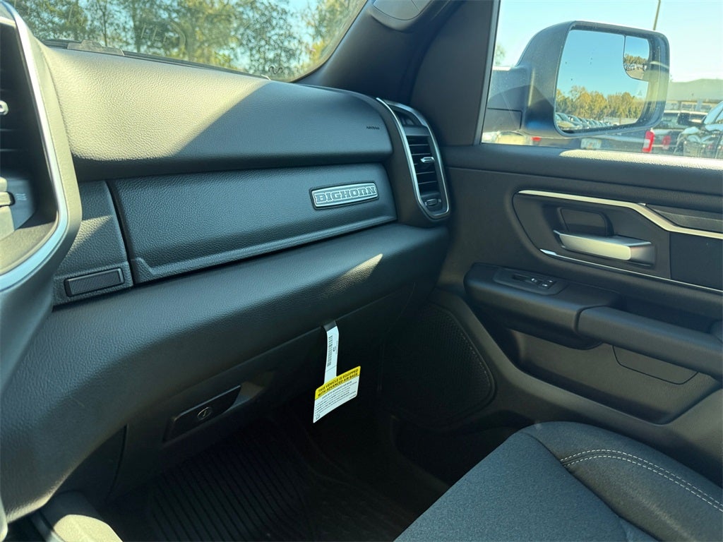 2025 RAM Ram 1500 RAM 1500 BIG HORN CREW CAB 4X4 5'7' BOX