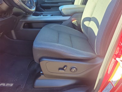 2022 RAM 1500 Big Horn Crew Cab 4x4 5'7' Box