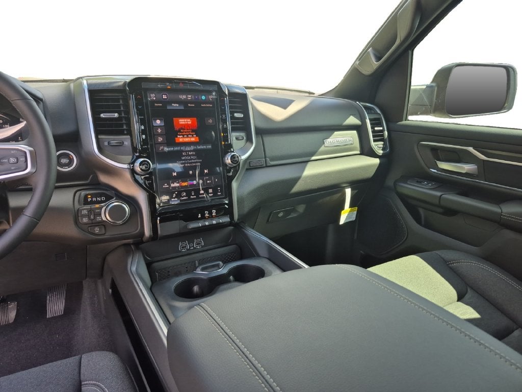 2027 RAM Ram 1500 RAM 1500 BIG HORN CREW CAB 4X4 5'7' BOX