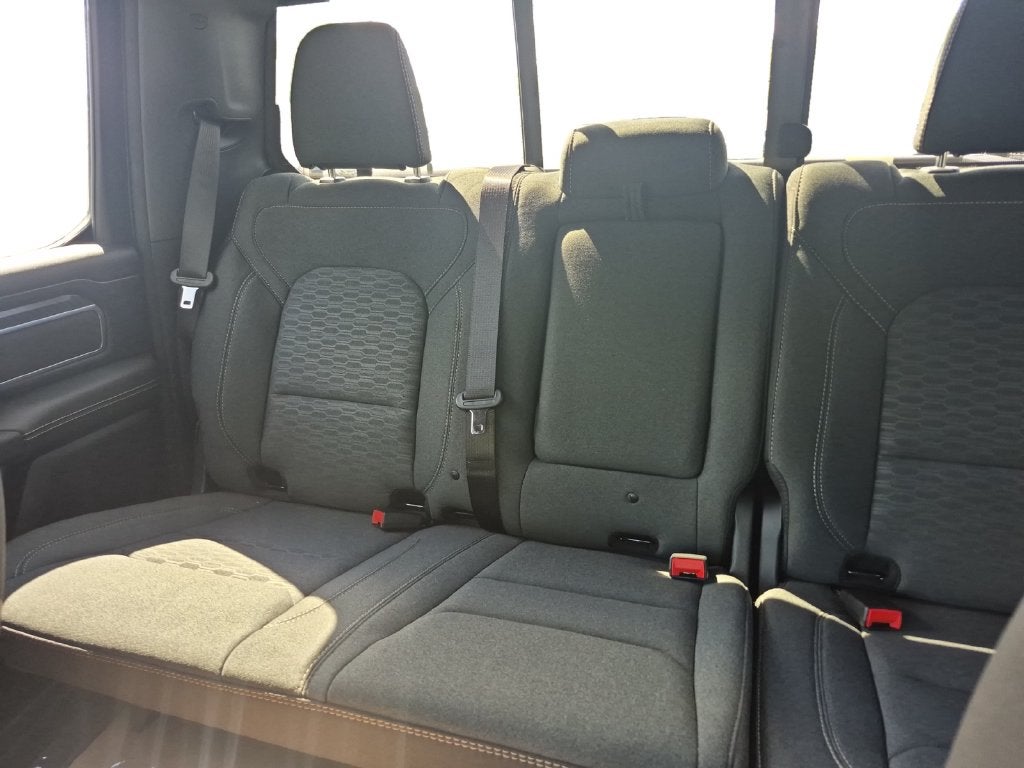 2027 RAM Ram 1500 RAM 1500 BIG HORN CREW CAB 4X4 5'7' BOX