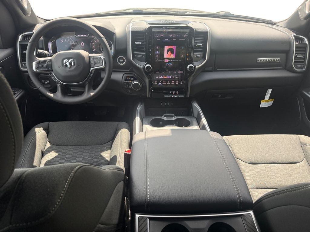 2027 RAM Ram 1500 RAM 1500 BIG HORN CREW CAB 4X4 5'7' BOX