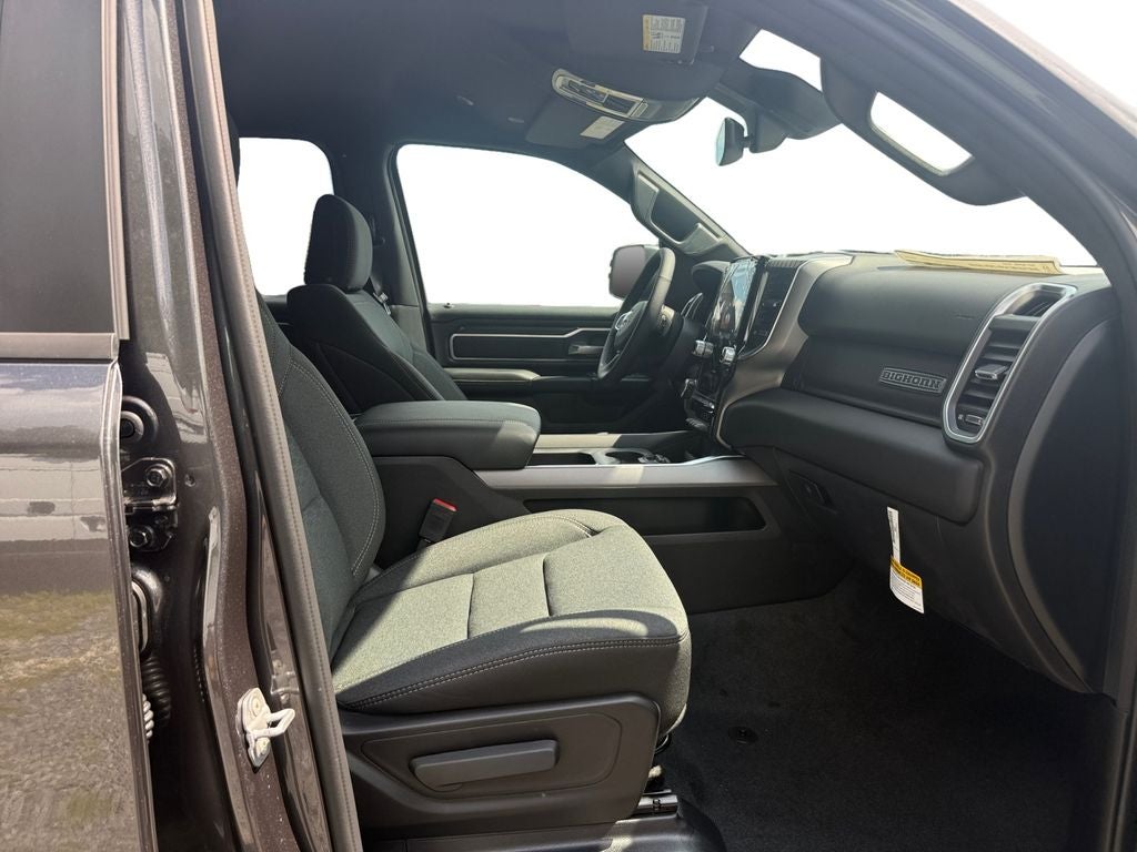 2027 RAM Ram 1500 RAM 1500 BIG HORN CREW CAB 4X4 5'7' BOX