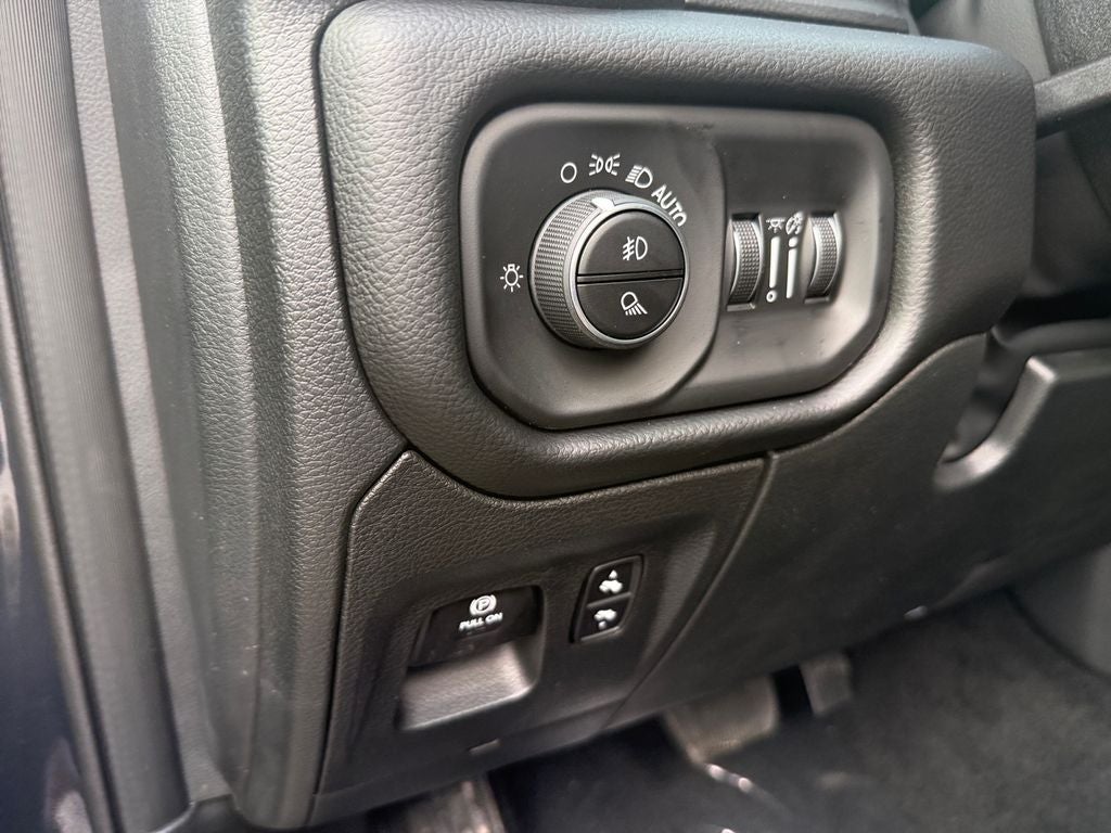 2027 RAM 1500 Big Horn