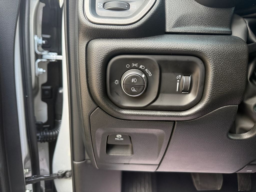 2026 RAM Ram 1500 RAM 1500 WARLOCK CREW CAB 4X4 5'7' BOX