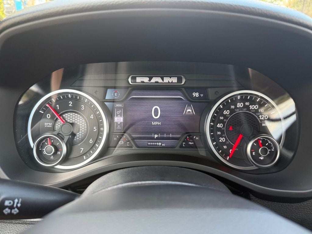 2026 RAM Ram 1500 RAM 1500 WARLOCK CREW CAB 4X4 5'7' BOX