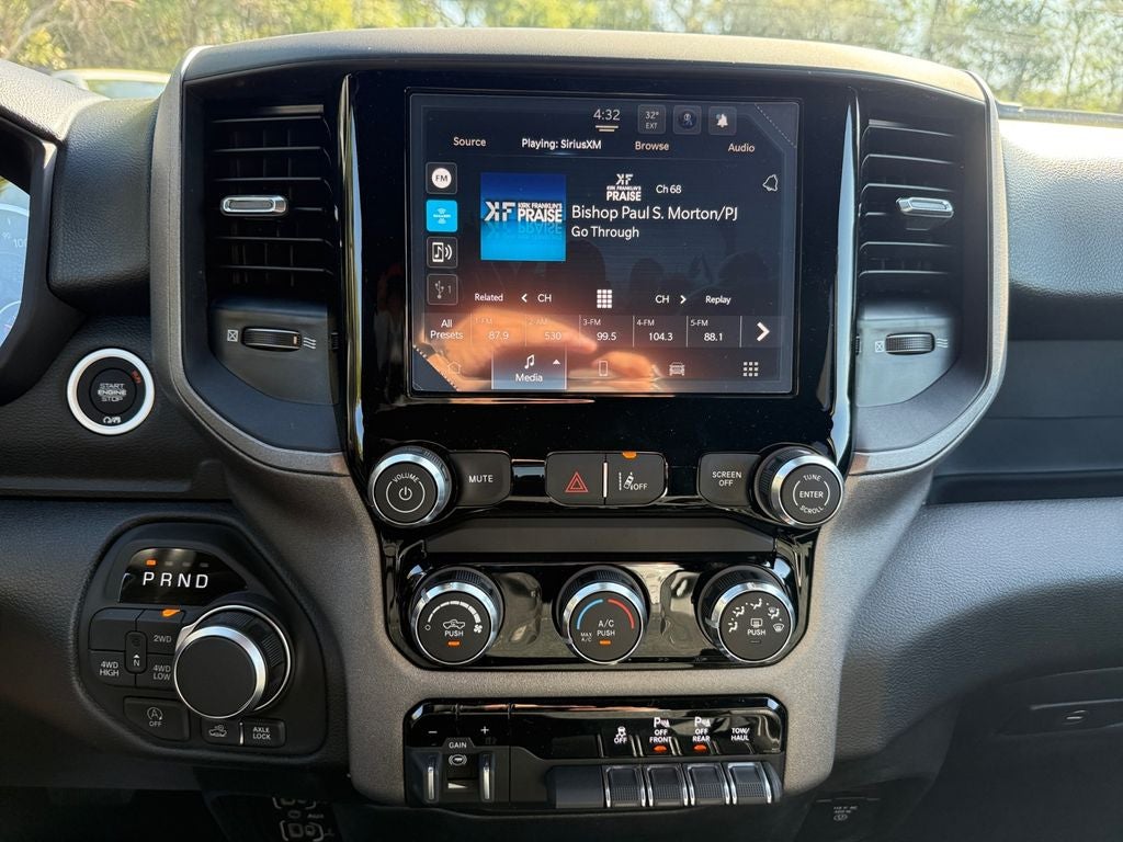 2026 RAM 1500 RAM 1500 WARLOCK CREW CAB 4X4 5'7' BOX