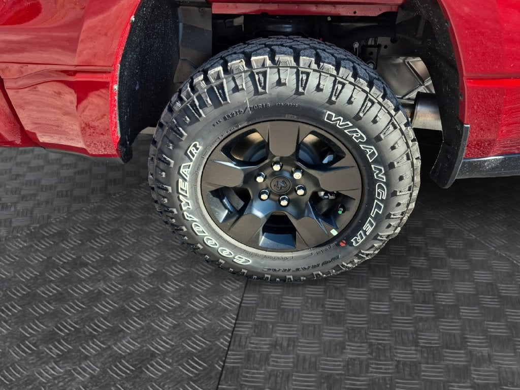 2027 RAM Ram 1500 RAM 1500 WARLOCK CREW CAB 4X4 5'7' BOX