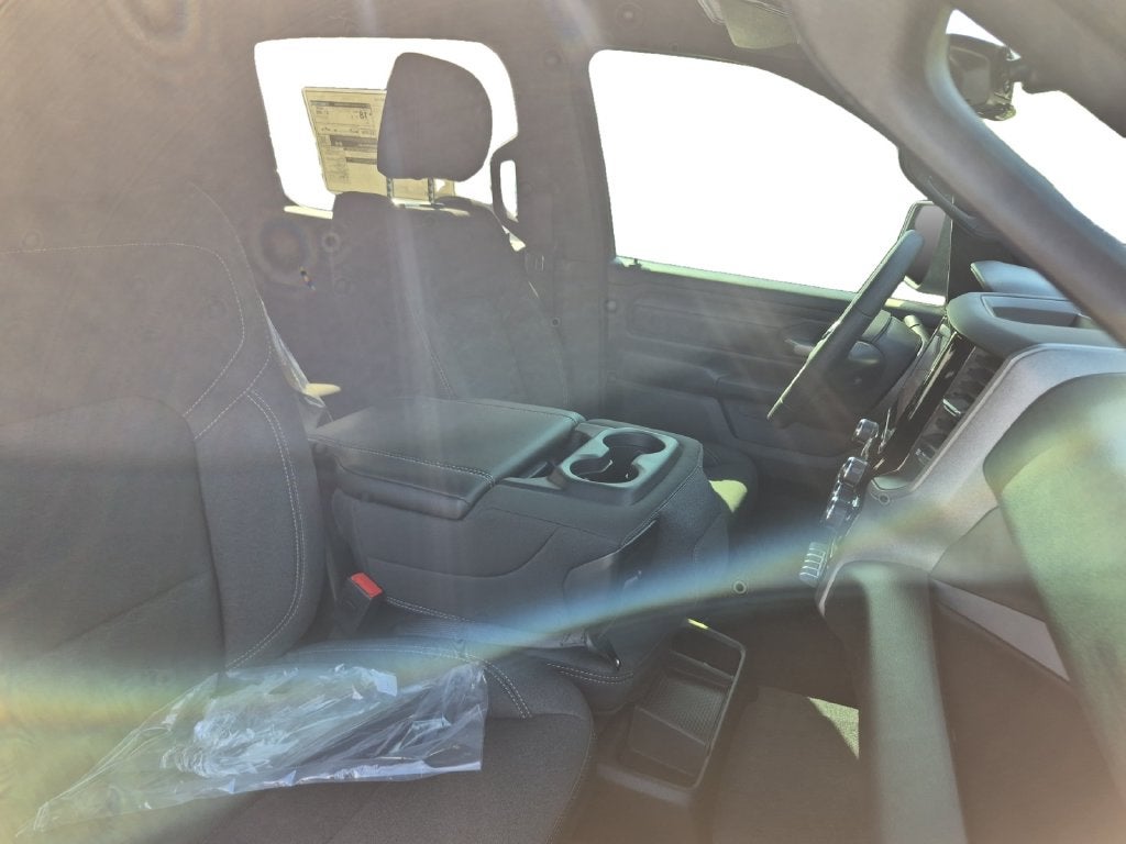 2027 RAM Ram 1500 RAM 1500 WARLOCK CREW CAB 4X4 5'7' BOX