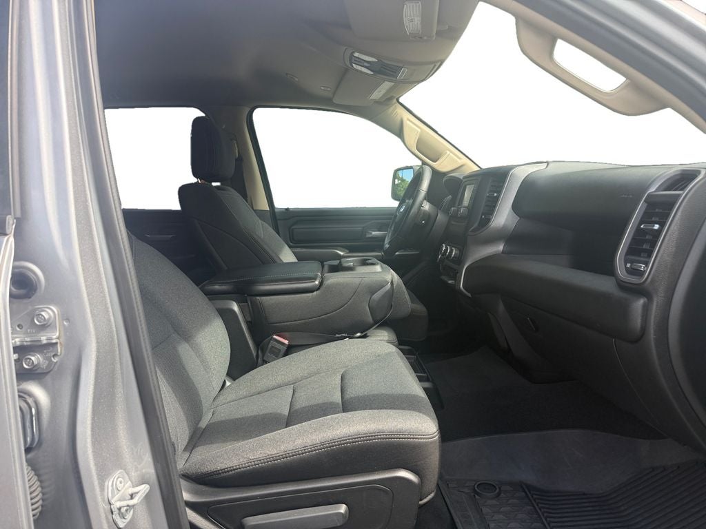 2019 RAM 1500 Tradesman Crew Cab 4x4 5'7' Box