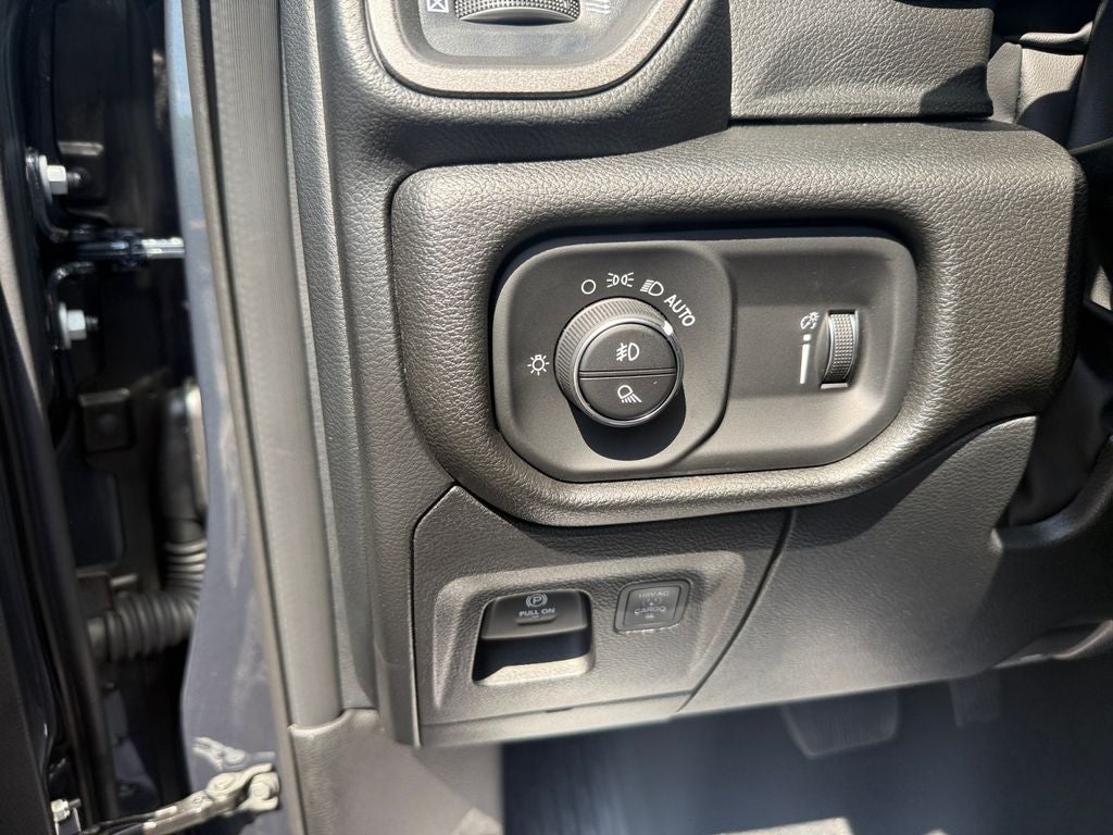 2026 RAM Ram 1500 RAM 1500 WARLOCK CREW CAB 4X4 5'7' BOX