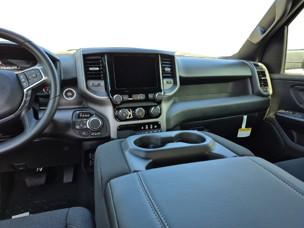2027 RAM Ram 1500 RAM 1500 WARLOCK CREW CAB 4X4 5'7' BOX