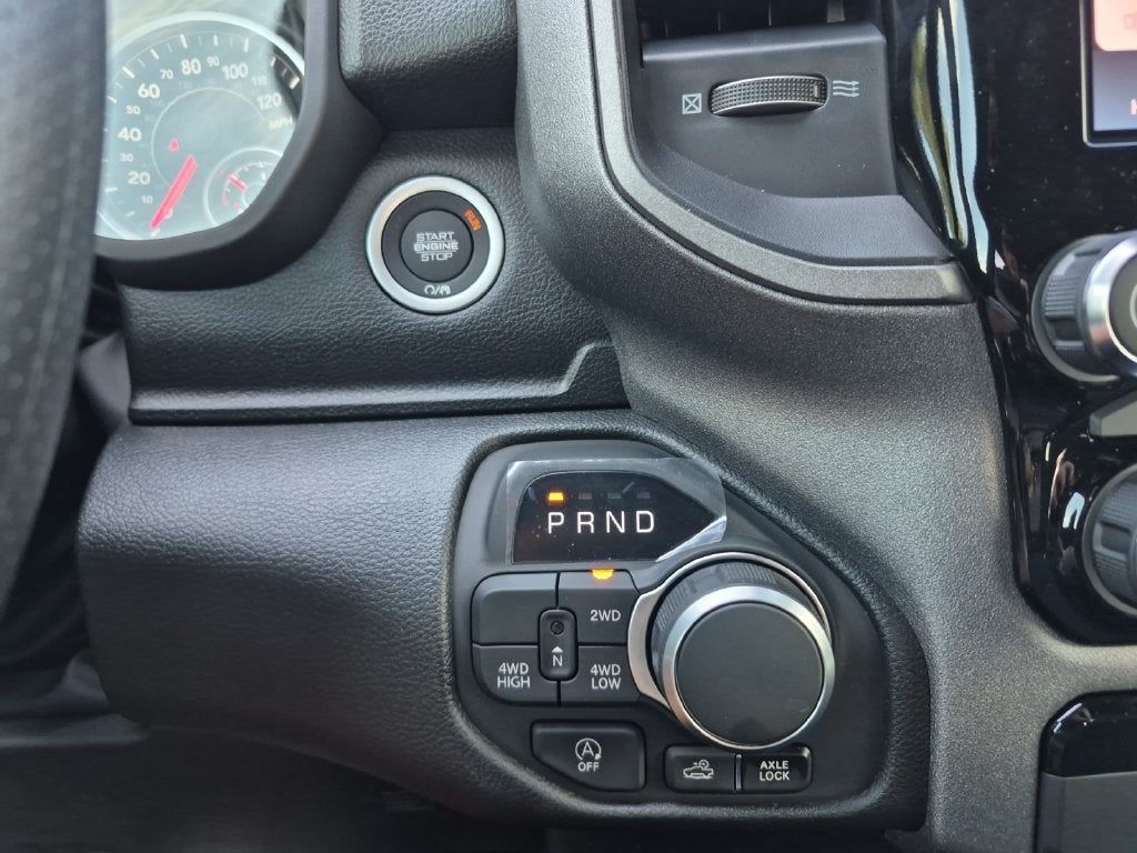 2027 RAM Ram 1500 RAM 1500 WARLOCK CREW CAB 4X4 5'7' BOX
