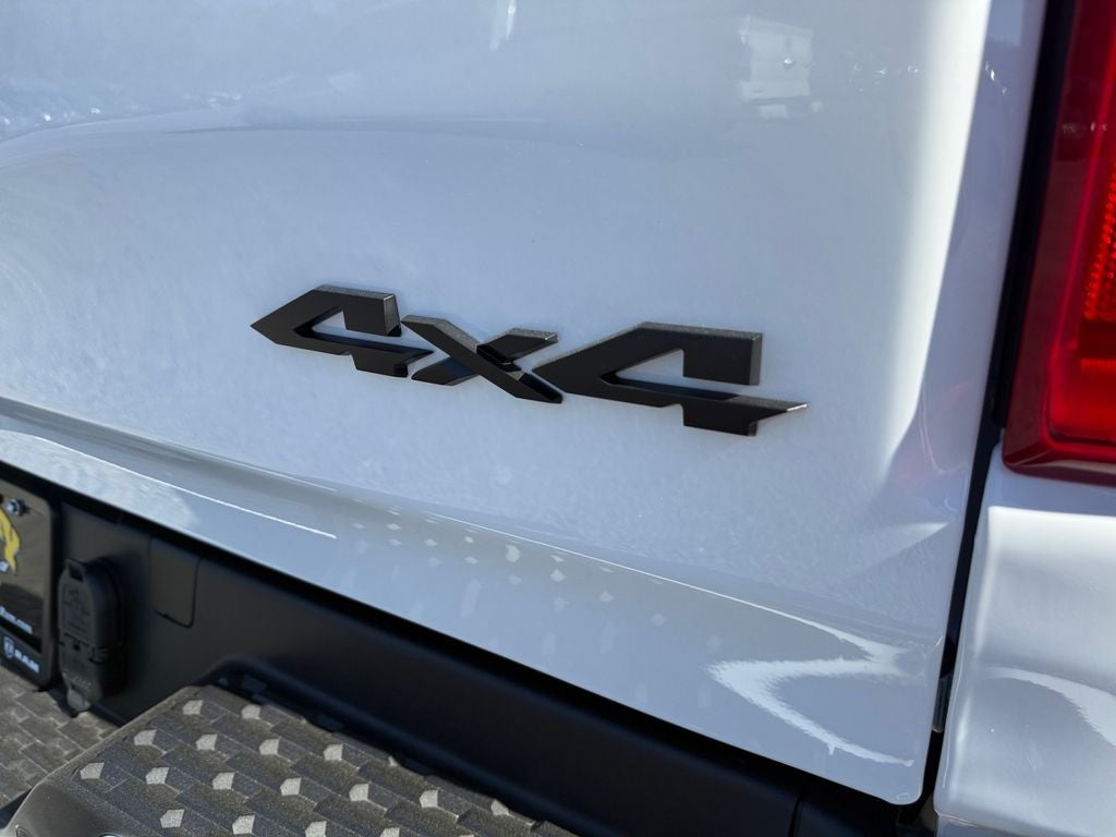 2026 RAM Ram 1500 RAM 1500 LIMITED CREW CAB 4X4 5'7' BOX