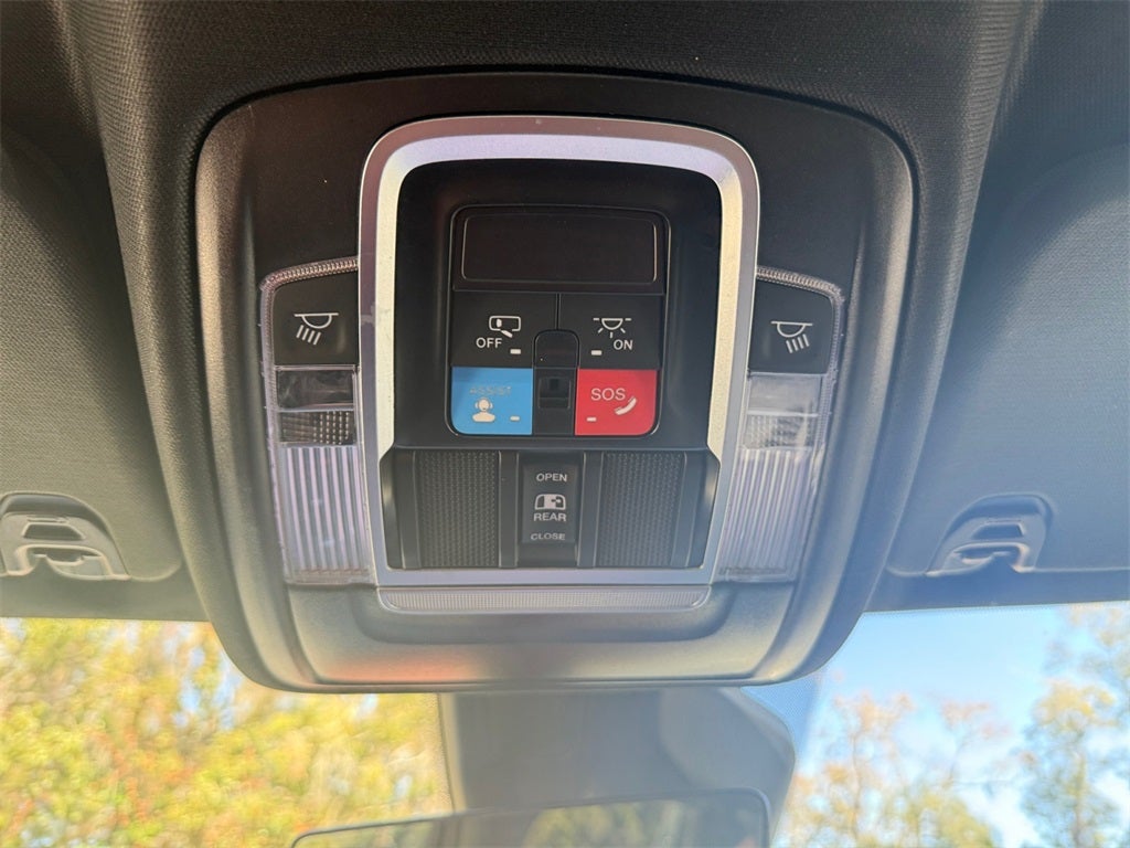 2025 RAM 1500 Laramie Crew Cab 4x4 5'7' Box