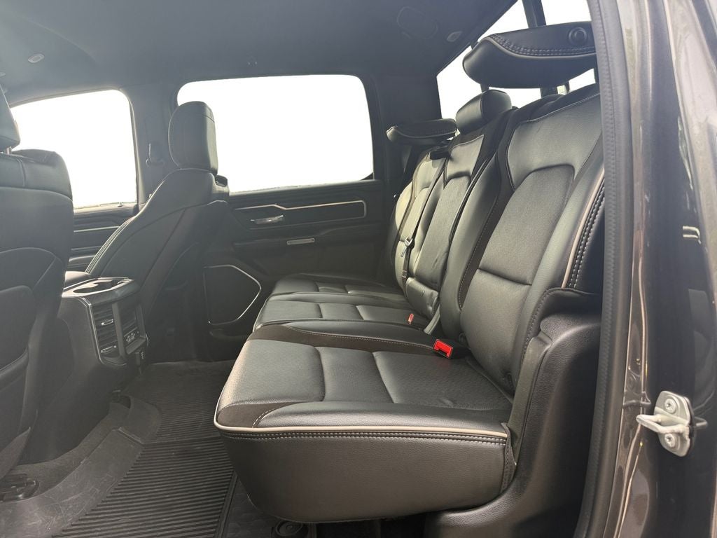 2024 RAM 1500 Laramie Crew Cab 4x4 5'7' Box