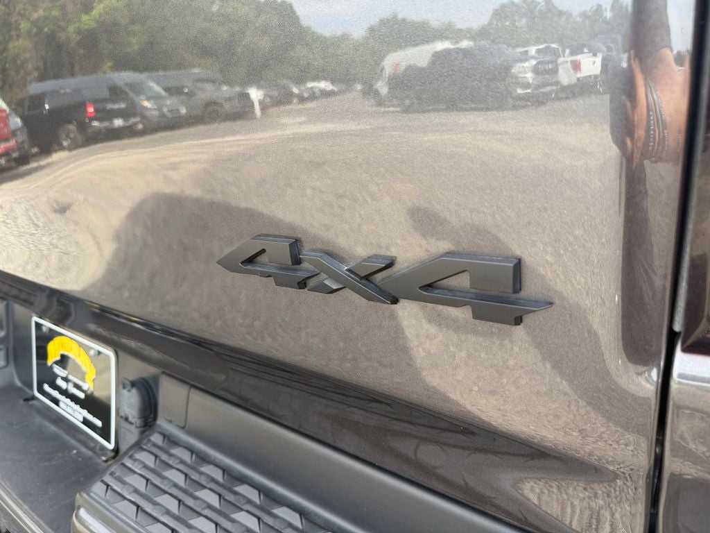 2024 RAM 1500 Laramie Crew Cab 4x4 5'7' Box