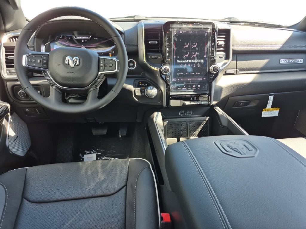 2027 RAM Ram 1500 RAM 1500 LARAMIE CREW CAB 4X4 5'7' BOX