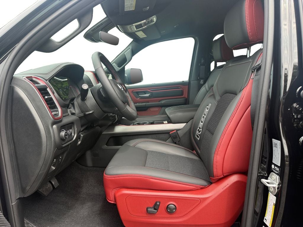 2027 RAM Ram 1500 RAM 1500 REBEL CREW CAB 4X4 5'7' BOX
