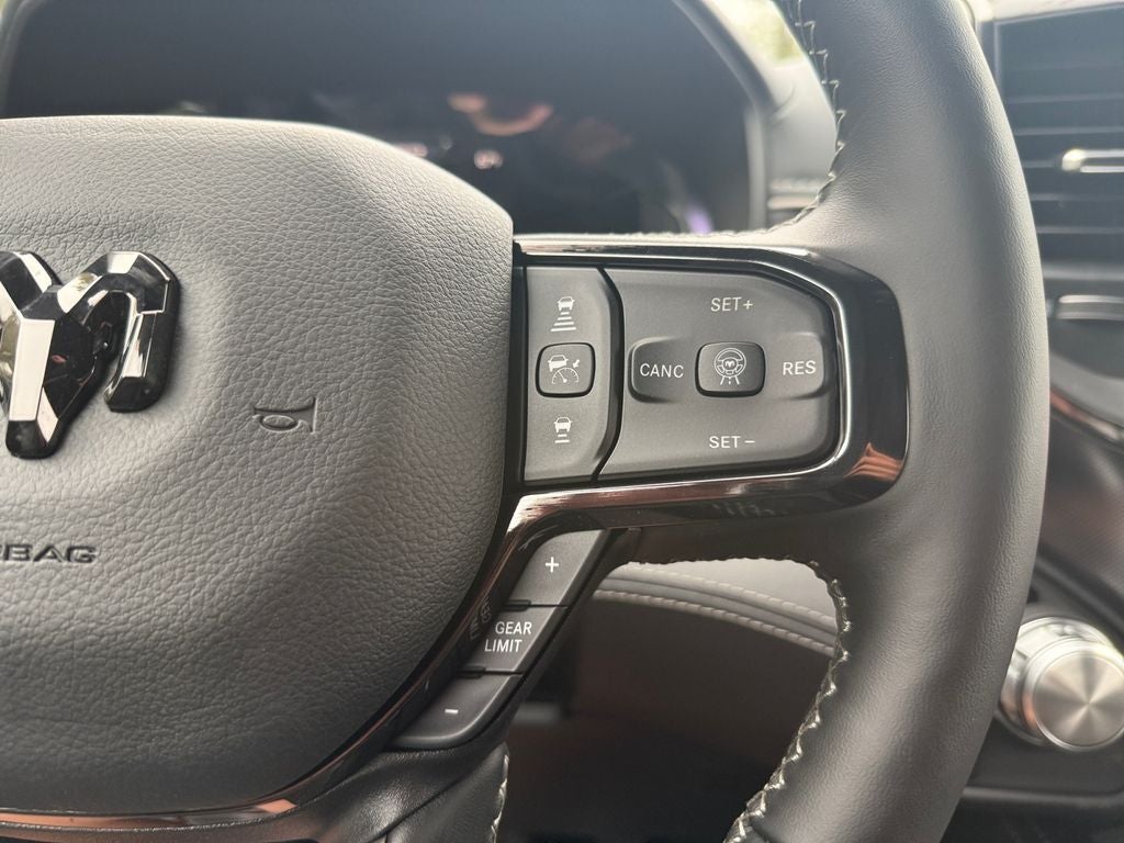 2026 RAM Ram 1500 RAM 1500 LIMITED CREW CAB 4X4 6'4' BOX