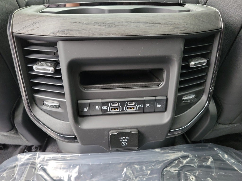 2026 RAM Ram 1500 RAM 1500 LIMITED CREW CAB 4X4 6'4' BOX