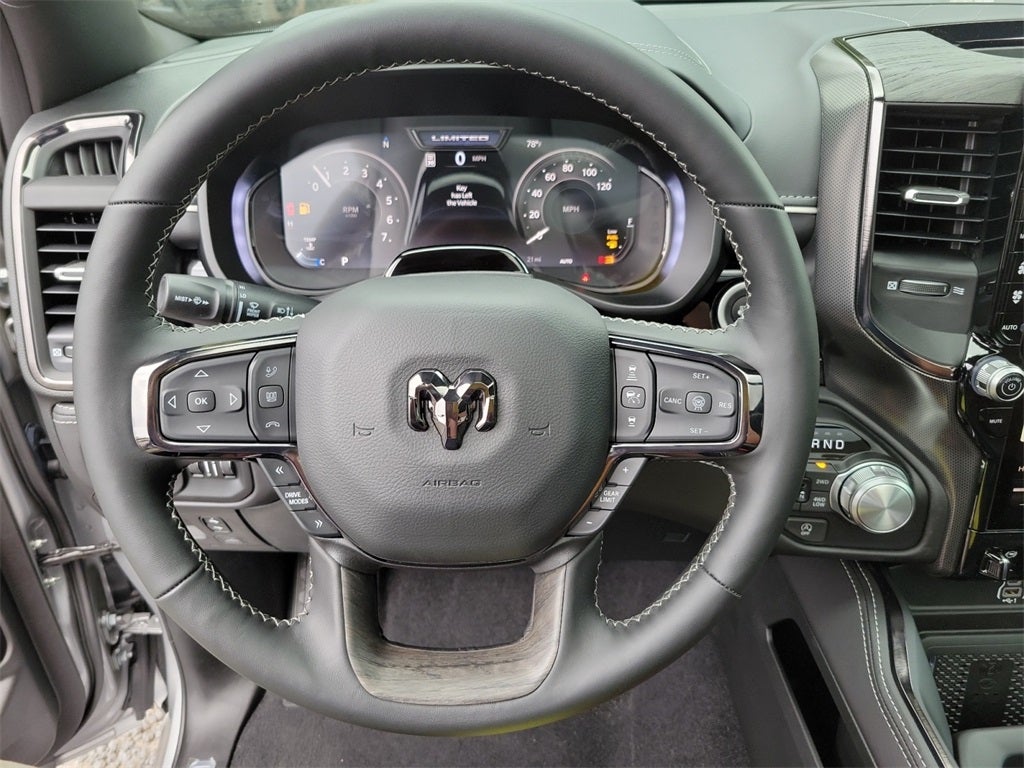 2026 RAM Ram 1500 RAM 1500 LIMITED CREW CAB 4X4 6'4' BOX