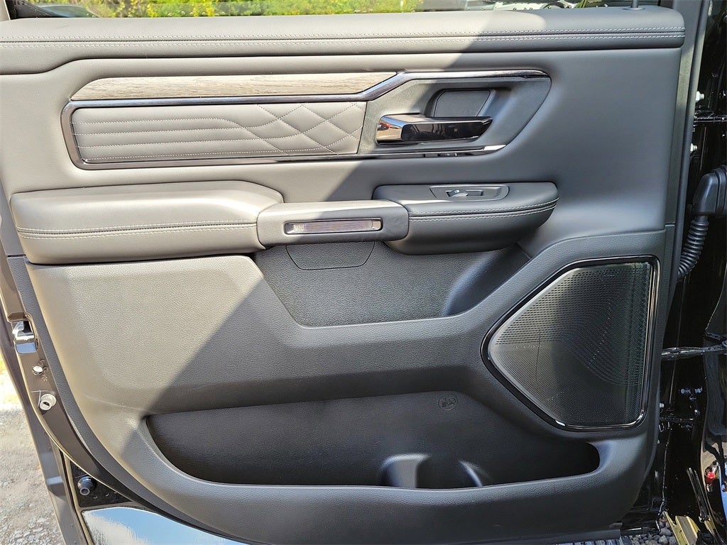 2026 RAM Ram 1500 RAM 1500 LIMITED CREW CAB 4X4 6'4' BOX