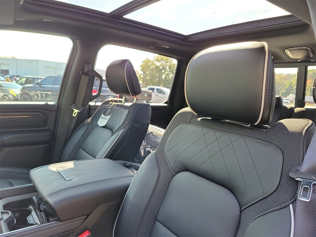 2026 RAM Ram 1500 RAM 1500 LIMITED CREW CAB 4X4 6'4' BOX