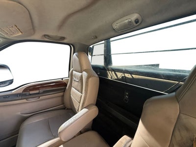 2006 Ford F-450 Chassis XL DRW