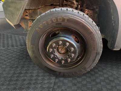2006 Ford F-450 Chassis XL DRW