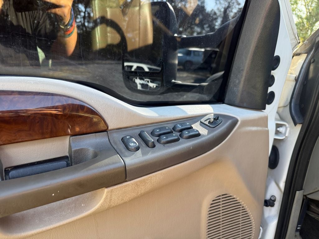 2006 Ford F-450 Chassis XL DRW