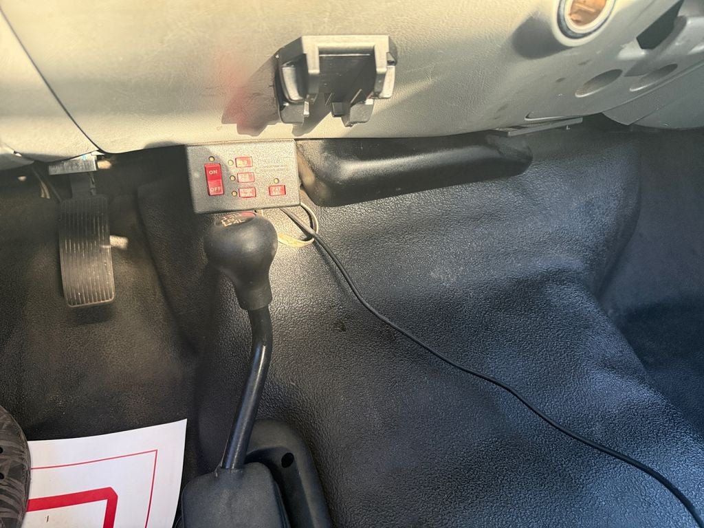 2006 Ford F-450 Chassis XL DRW