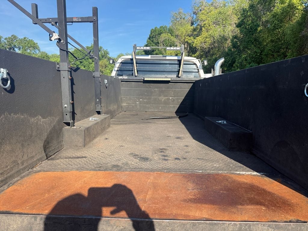 2006 Ford F-450 Chassis XL DRW