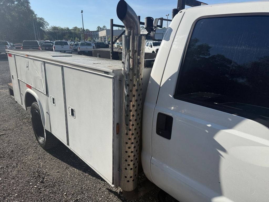 2006 Ford F-450 Chassis XL DRW