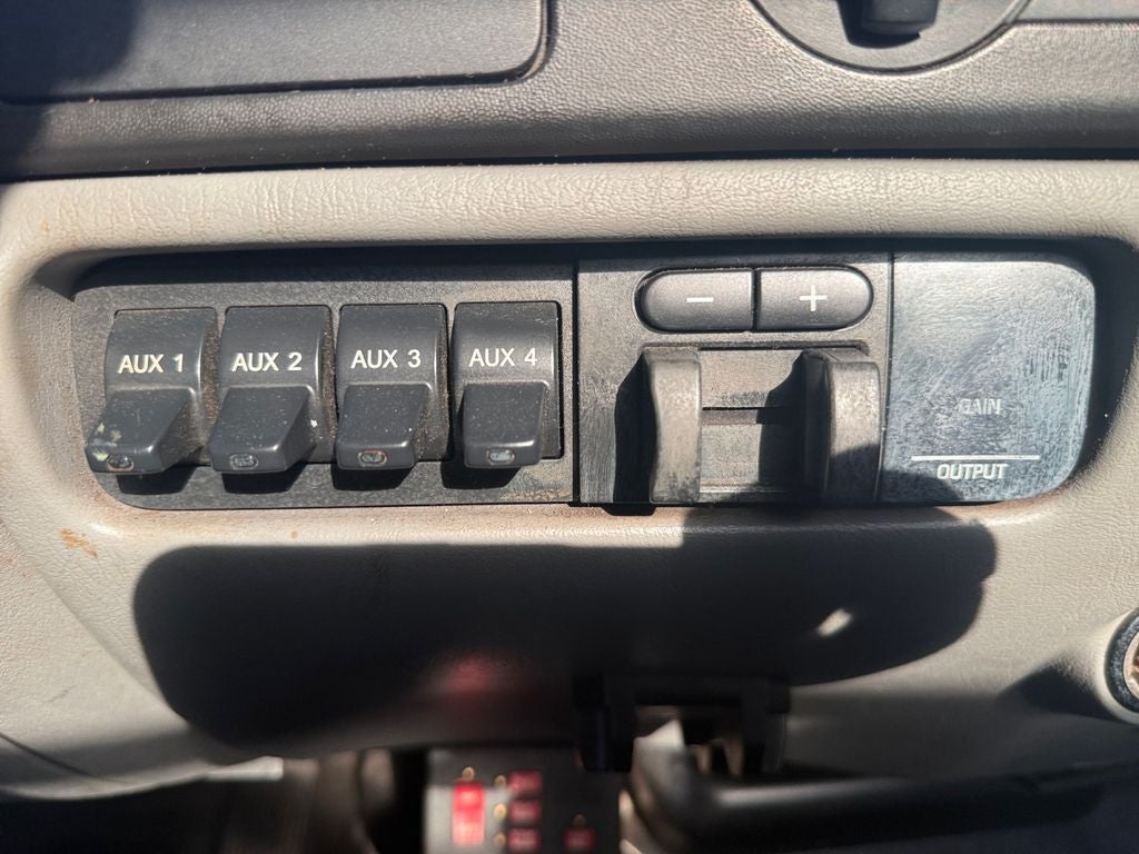 2006 Ford F-450 Chassis XL DRW