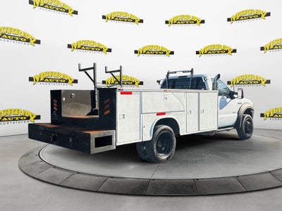 2006 Ford F-450 Chassis XL DRW